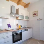 House Lena - 800 M From The Sea Appartement *