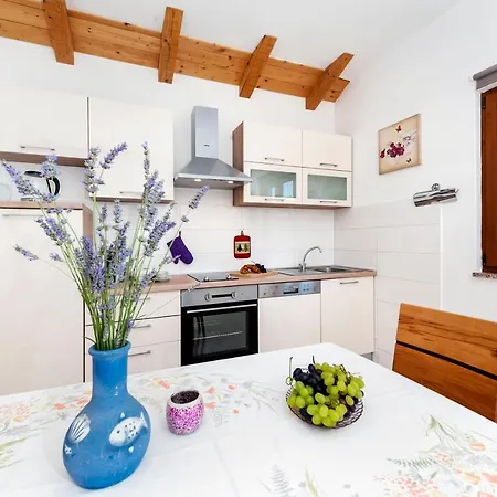 アパート House Lena - 800 M From The Sea