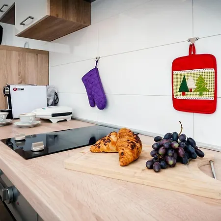 アパート House Lena - 800 M From The Sea